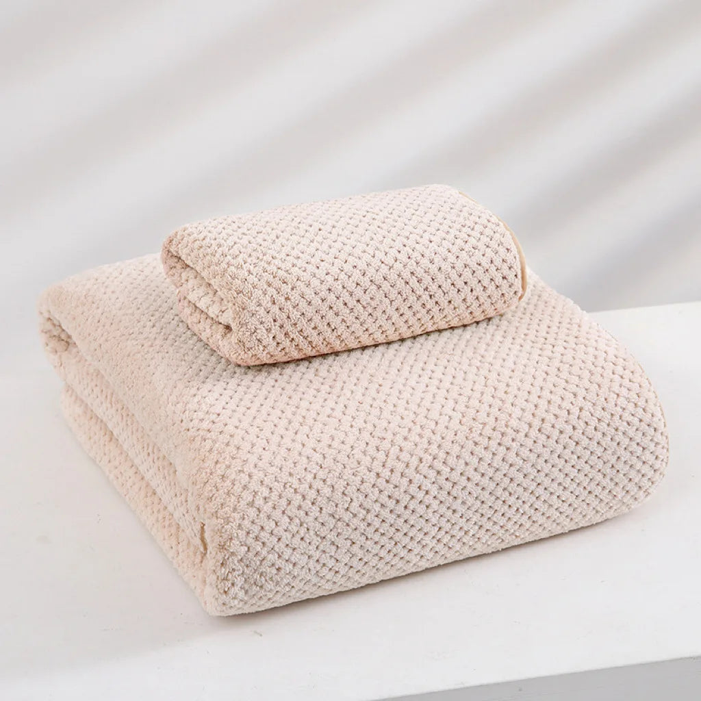 Large Bath Towel, Thickened Absorbent Coral Fleece Towel