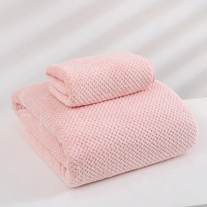 Large Bath Towel, Thickened Absorbent Coral Fleece Towel