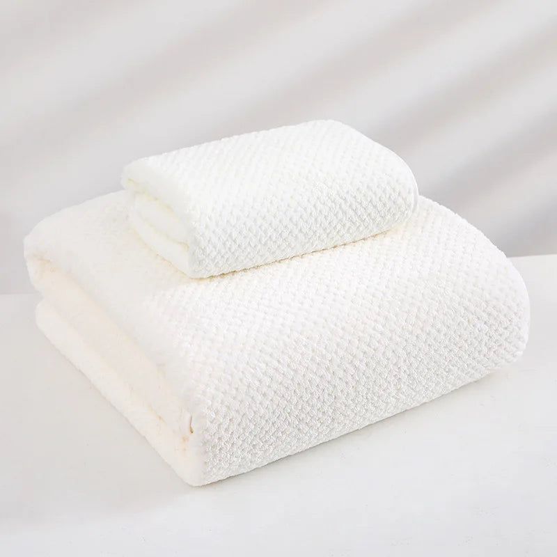 Large Bath Towel, Thickened Absorbent Coral Fleece Towel